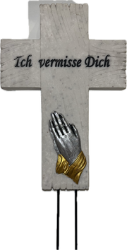 „Ich vermisse dich“ – Holzkreuz mit betenden Händen