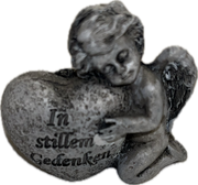 Kleiner Engel mit Herz – "In stillem Gedenken"