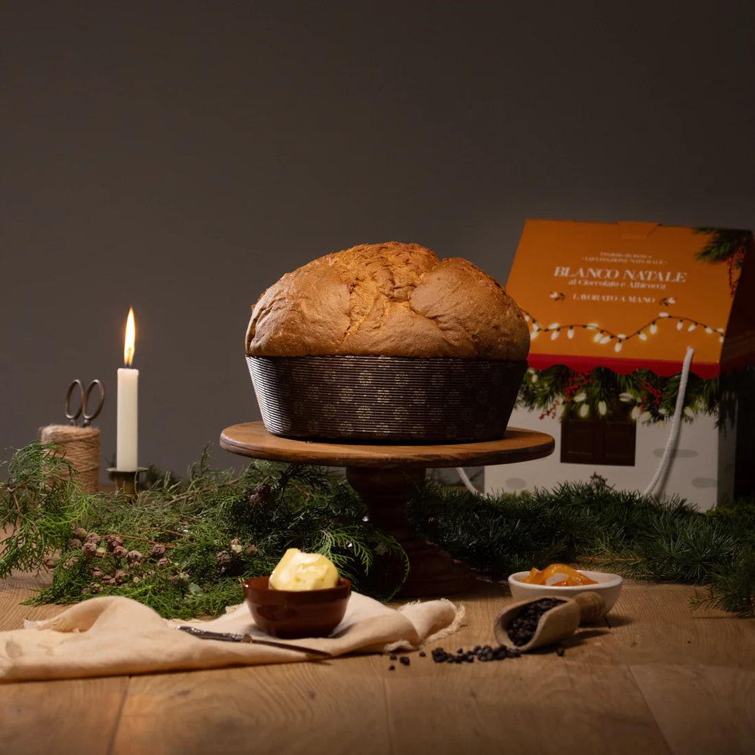 Blanco Natale | Panettone con Albicocca e Cioccolato 1kg